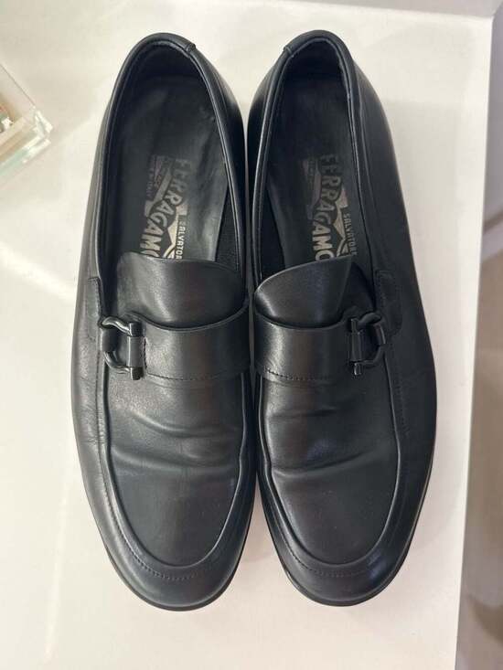 Salvatore Ferragamo Black Leather Gancini Loafers Size 9 D main image 5